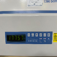 Thermo 1300 Series A2 4' Biosafety Cabinet image 2